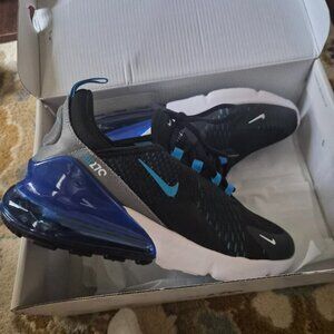 Nike Men’s Black/Blue AIR MAX 270 Size 8 NEW